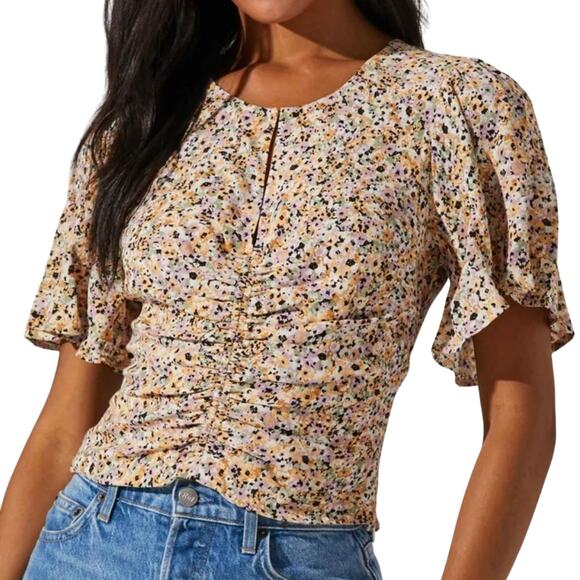 Astr Tops - ASTR Revolve Flutter Sleeve Top Sage Peach Ditsy Floral Keyhole Blouse Size M